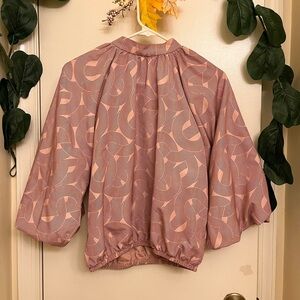 Beautiful Worthington Top, Pink and Burgandy 3/4 Puffed Sleeve. Size: Xtra Small